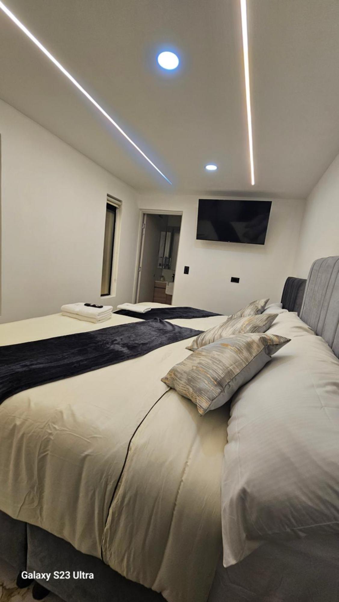Hotel West Inn Μπογκοτά Εξωτερικό φωτογραφία