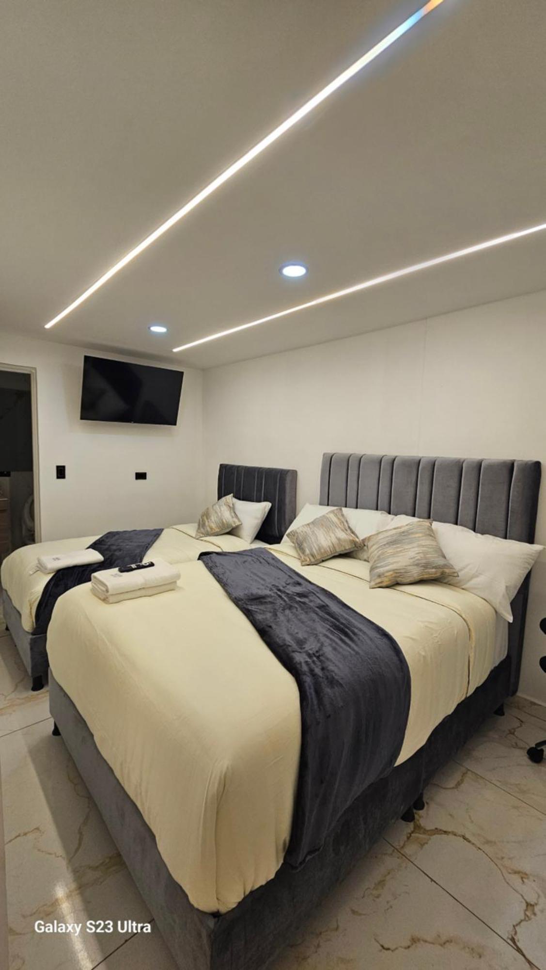 Hotel West Inn Μπογκοτά Εξωτερικό φωτογραφία