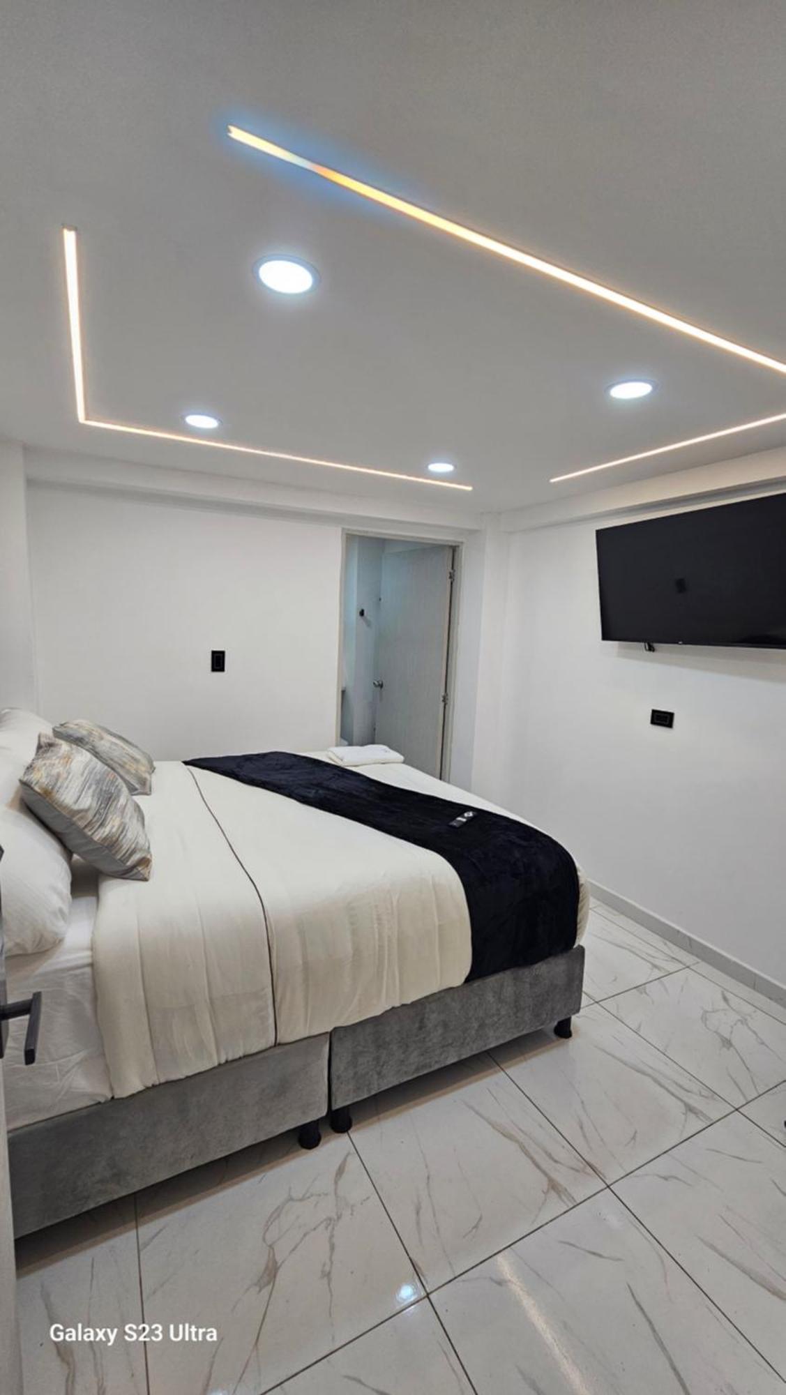 Hotel West Inn Μπογκοτά Εξωτερικό φωτογραφία